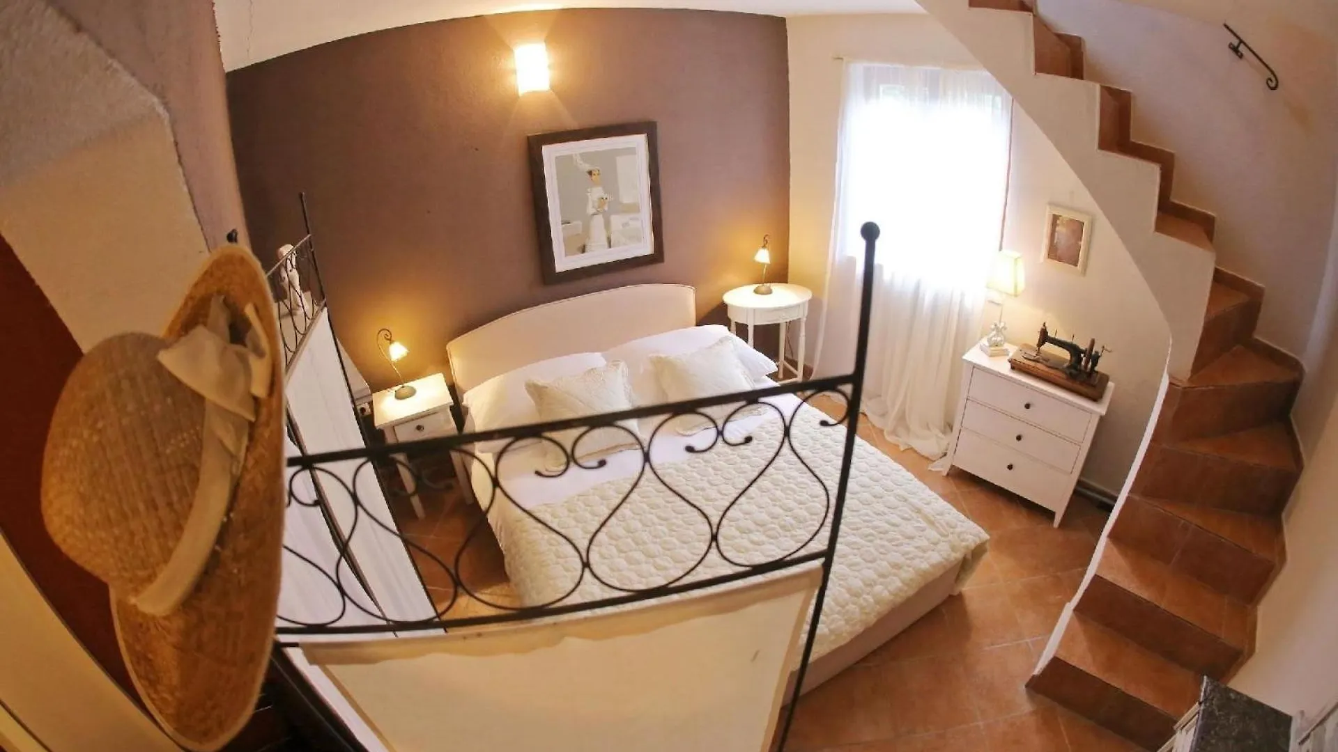 Strandnahes Steinhaus Mit Whirlpool Und Garten Preko Holiday home
