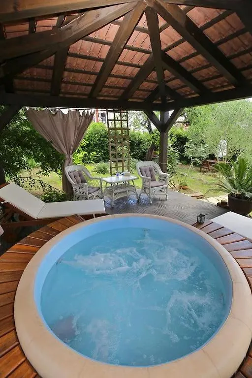 Holiday home Steinhaus In Strandnaehe Mit Whirlpool Preko